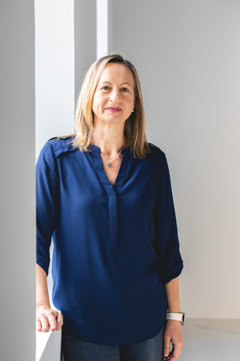 Maria Angeles Martinez Col