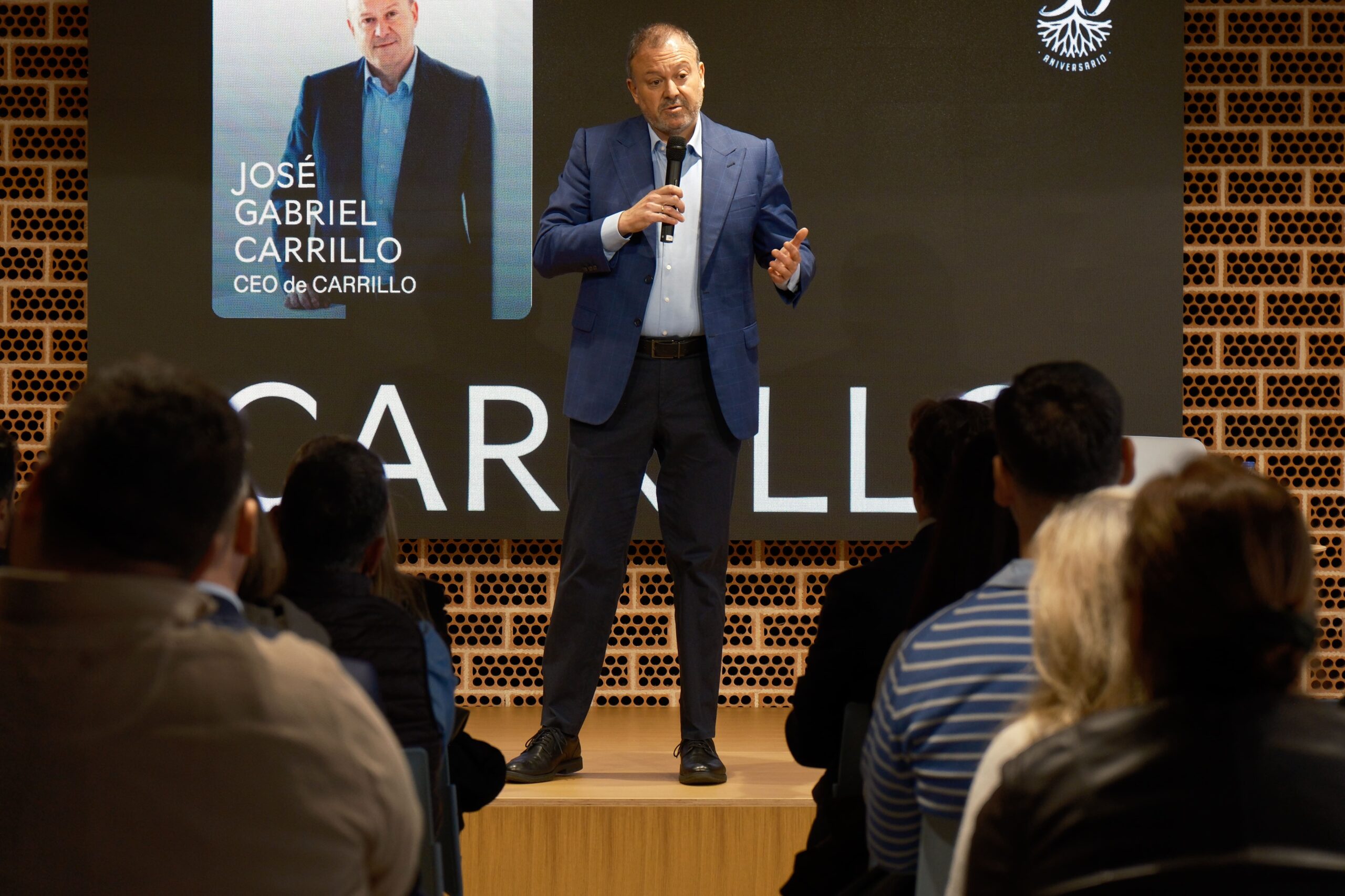 CEO de Carrillo durante su intervención en la jornada sobre sucesión en la empresa familiar