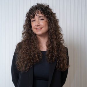 Retrato Carina Perez perfil