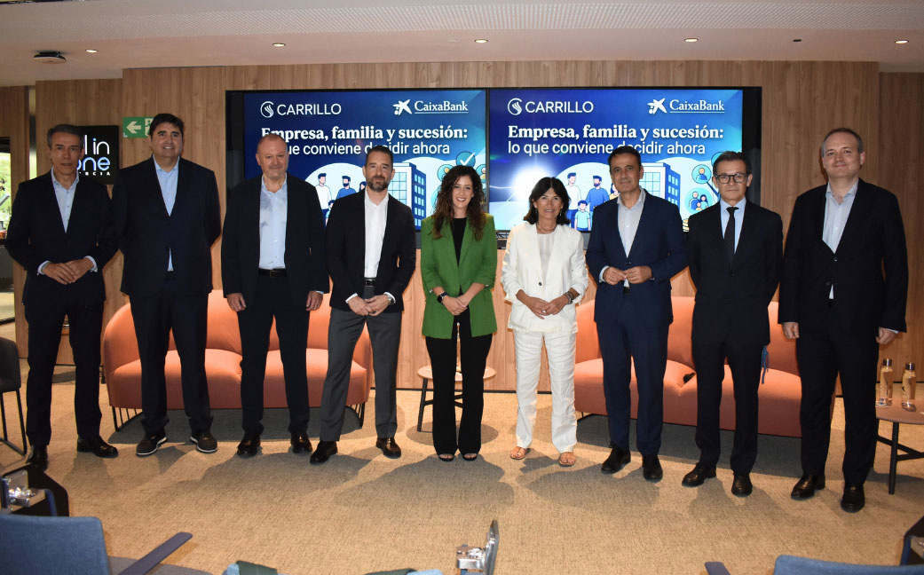 Ponentes de Carrillo y CaixaBank en la jornada sobre sucesión empresarial y empresa familiar celebrada en Murcia